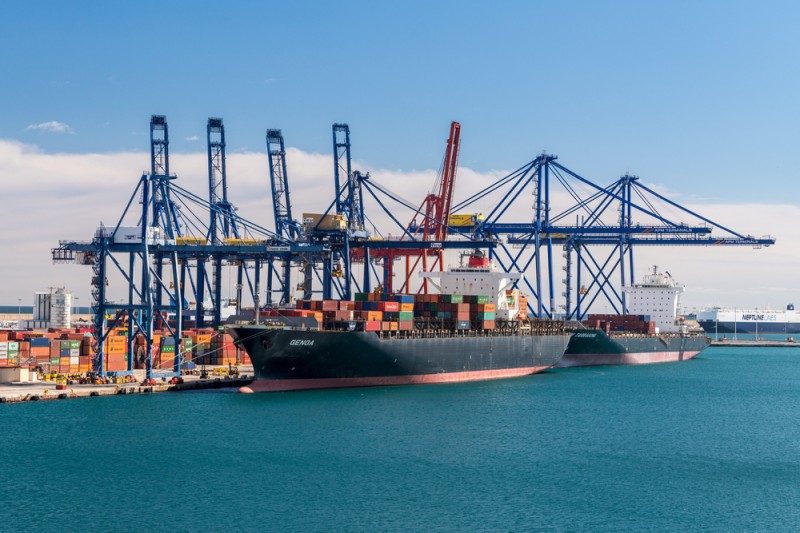 <span style='color:#780948'>ARCHIVED</span> - First container ship after Suez Canal incident reaches Valencia port