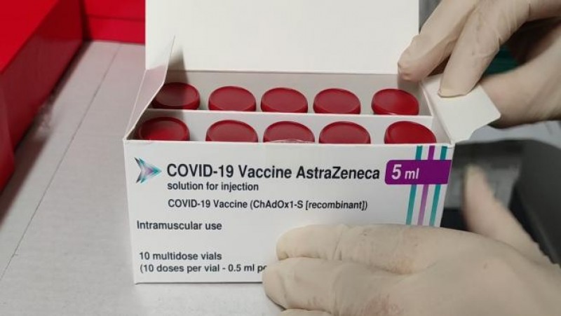 <span style='color:#780948'>ARCHIVED</span> - AstraZeneca vaccine now limited to over-60s in Spain; the rules change yet again