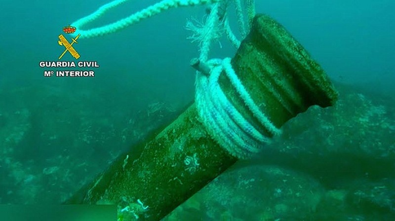 <span style='color:#780948'>ARCHIVED</span> - Guardia Civil recover 16th century cannon from Spanish Armada looted by fishermen