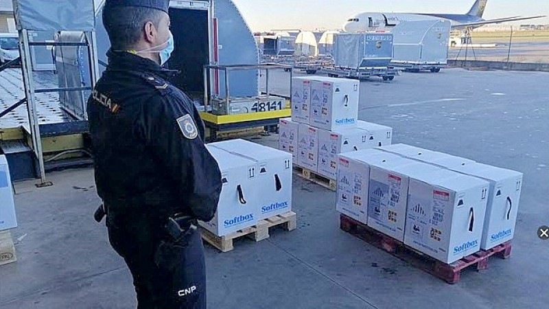 <span style='color:#780948'>ARCHIVED</span> - Valencia Region will receive two direct air shipments of Pfizer vaccine each week from June