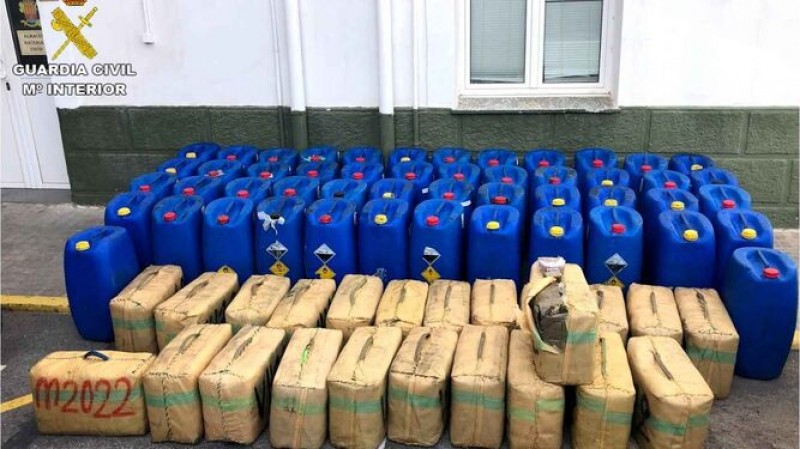 <span style='color:#780948'>ARCHIVED</span> - Arrests in Murcia and Alicante after 2.5 tonnes of hashish found on yacht