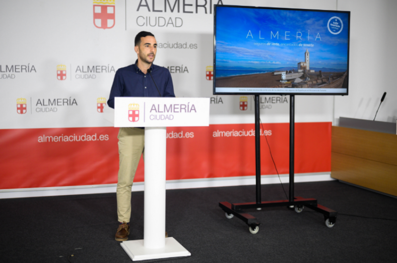 <span style='color:#780948'>ARCHIVED</span> - 30 metro stations in Madrid advertise Almeria in push for tourism