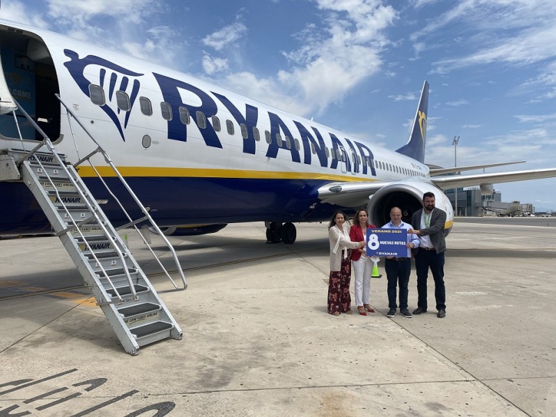 <span style='color:#780948'>ARCHIVED</span> - Ryanair launches summer calendar in Alicante with 74 routes