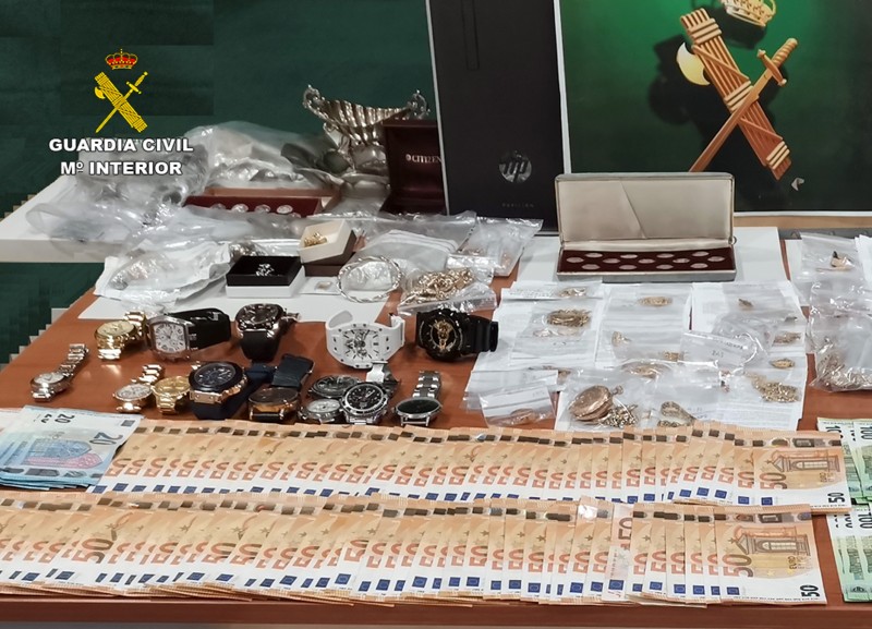 <span style='color:#780948'>ARCHIVED</span> - Gold pawnshop money laundering gang dismantled in Mar Menor municipalities