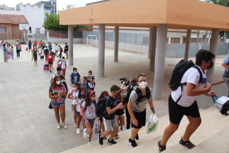 <span style='color:#780948'>ARCHIVED</span> - Bumpy start to school year in Murcia region