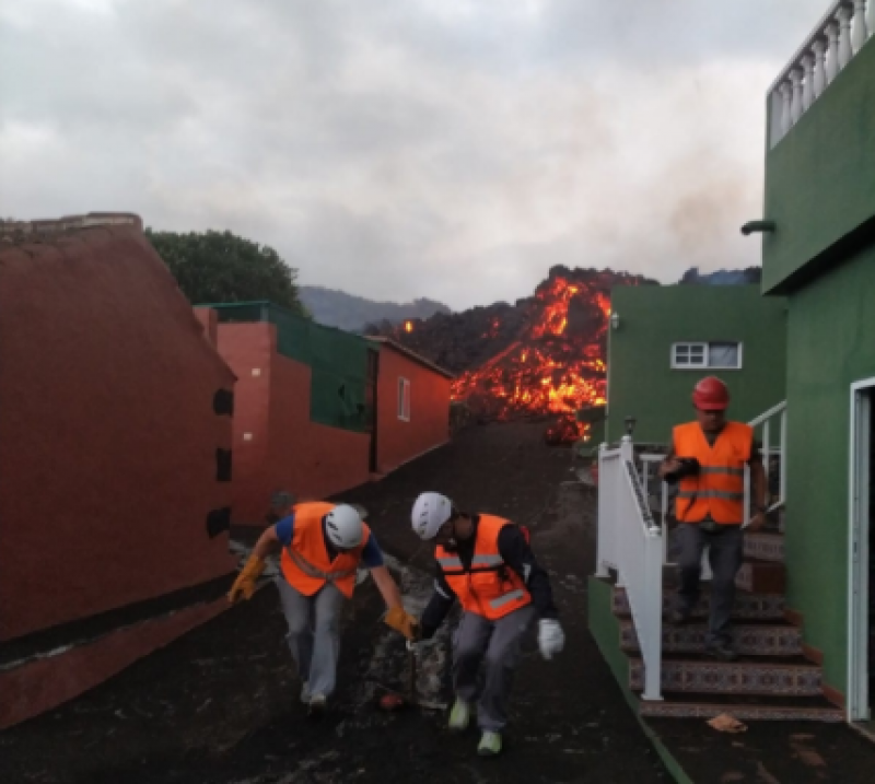 <span style='color:#780948'>ARCHIVED</span> - Canary Islands buys 73 houses for residents who lost their homes in the volcano