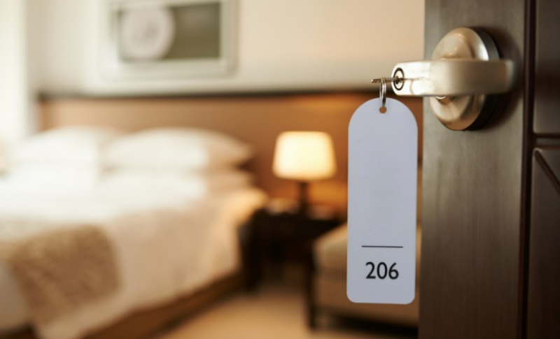 <span style='color:#780948'>ARCHIVED</span> - Overnight hotel stays in Spain doubled in August
