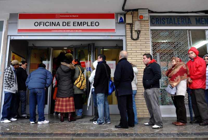 <span style='color:#780948'>ARCHIVED</span> - Over 20 million employed in Spain for first time since 2008