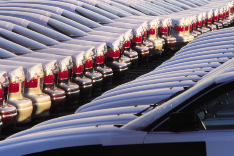 <span style='color:#780948'>ARCHIVED</span> - A hard year expected for car sales in Spain