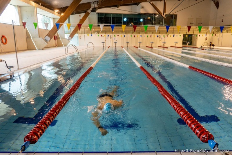 <span style='color:#780948'>ARCHIVED</span> - The Cartagena swimming pool is now open: classes still available