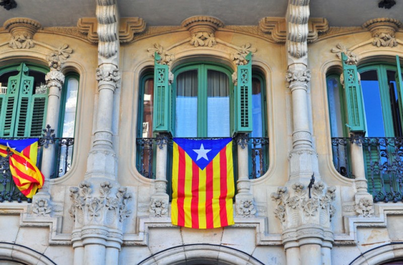 <span style='color:#780948'>ARCHIVED</span> - Upper class people are more likely to support Catalan independence