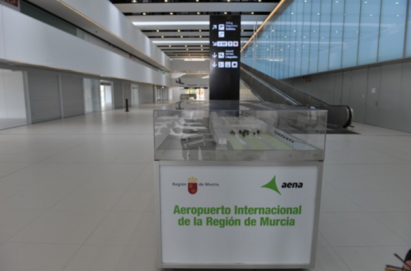 <span style='color:#780948'>ARCHIVED</span> - Murcia airport hoping to increase flight destinations in 2022