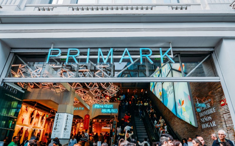 <span style='color:#780948'>ARCHIVED</span> - Primark to open new store in Andalusia while firing 400 people in the UK