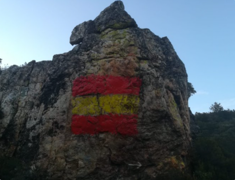 <span style='color:#780948'>ARCHIVED</span> - Vandals graffiti Spanish flag over 6,000-year-old rock art