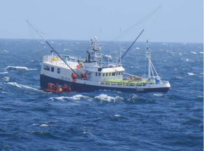 <span style='color:#780948'>ARCHIVED</span> - Ten dead after Spanish fishing boat sinks off coast of Canada