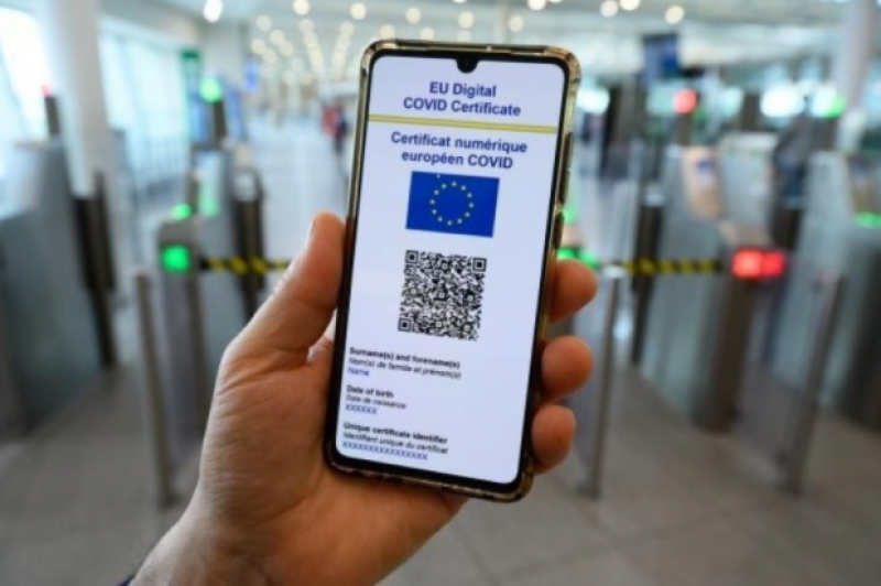 <span style='color:#780948'>ARCHIVED</span> - Spain welcomes non-EU travellers with Covid recovery certificates