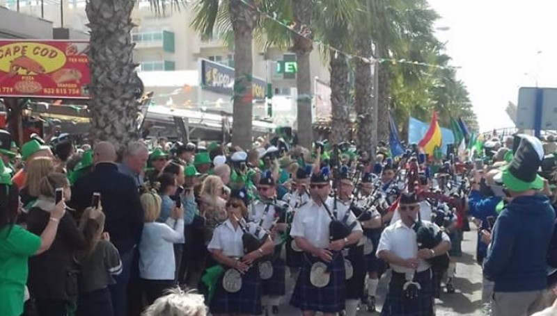 <span style='color:#780948'>ARCHIVED</span> - Cabo Roig St Patricks Day Parade returns in 2022 after two years for 10th anniversary celebrations