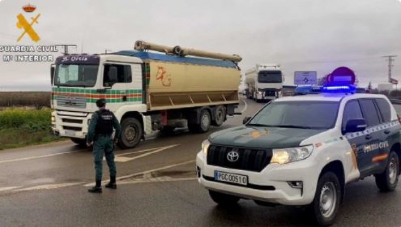 <span style='color:#780948'>ARCHIVED</span> - Castilla-La Mancha rescues blocked stock at Cartagena port