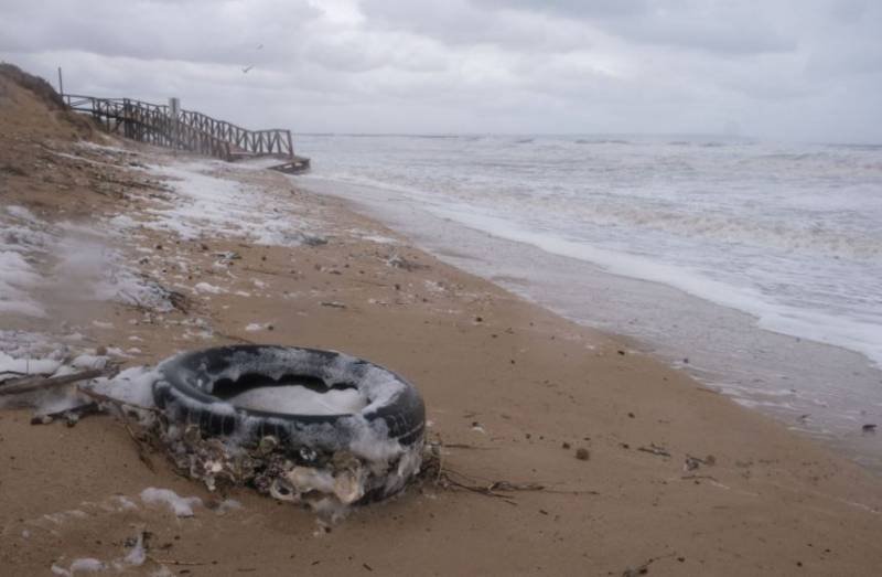 <span style='color:#780948'>ARCHIVED</span> - Alicante beaches decimated by storms unlikely to be repaired for Easter