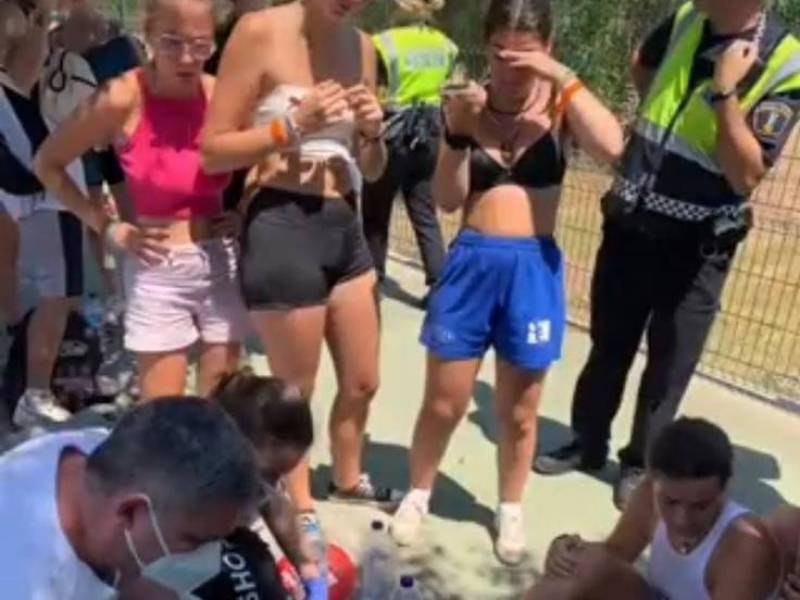 <span style='color:#780948'>ARCHIVED</span> - VIDEO: Alicante passengers suffer heatstroke after 2 hours on bus with no air con in 40 degrees