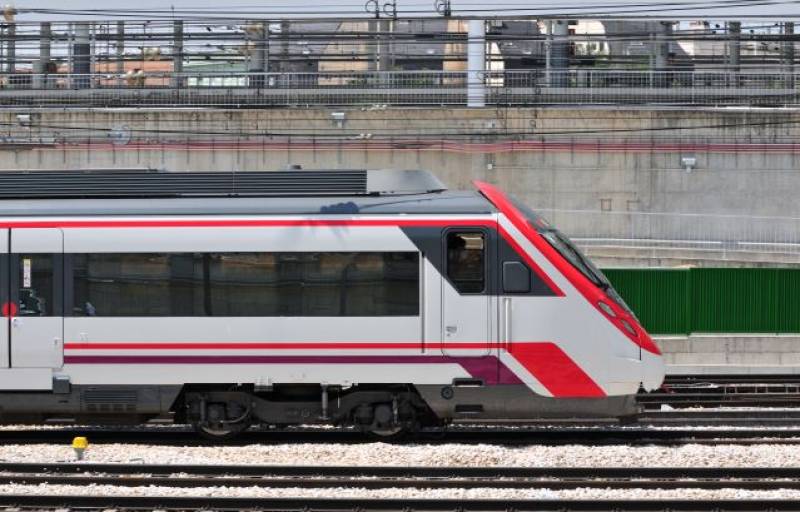 <span style='color:#780948'>ARCHIVED</span> - Free train tickets available to buy now in Spain for Murcia and Alicante rail travel