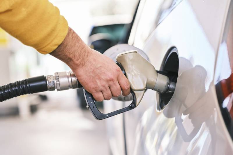 <span style='color:#780948'>ARCHIVED</span> - Spanish government considers extra 5-10 cent bonus at fuel pumps after prices rise for the first time this summer