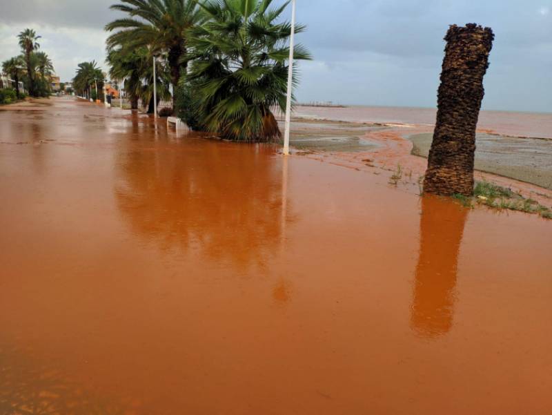 <span style='color:#780948'>ARCHIVED</span> - Mar Menor flooded with harmful fresh water following weekend storms