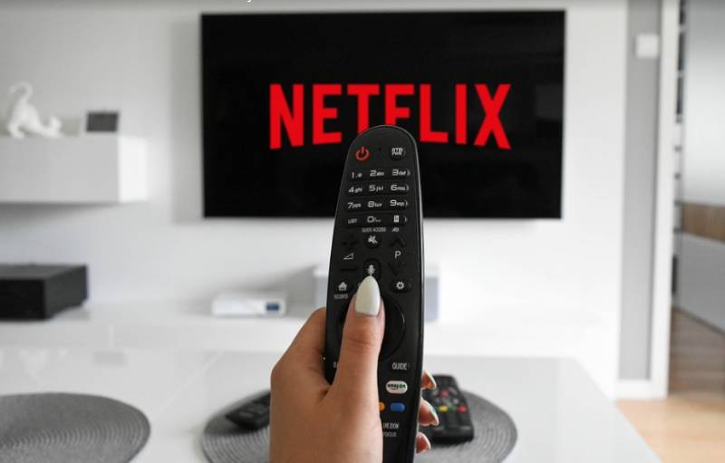 <span style='color:#780948'>ARCHIVED</span> - Netflix launches cheaper ad-tier accounts in Spain