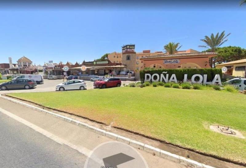 <span style='color:#780948'>ARCHIVED</span> - Man, 20, seriously wounded in drive-by shooting on residential estate in Mijas, Malaga