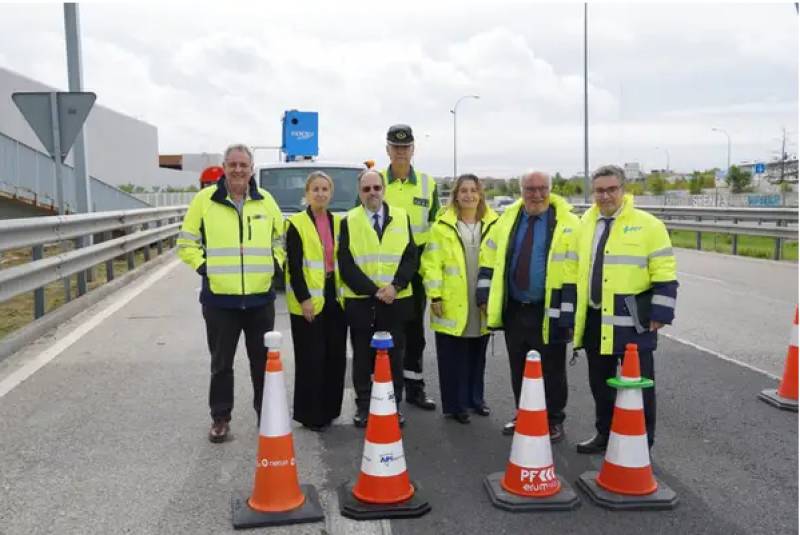 <span style='color:#780948'>ARCHIVED</span> - Smart traffic cones hit the road in Spain