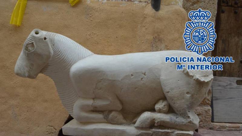 <span style='color:#780948'>ARCHIVED</span> - Spanish police recover looted Iberian sculpture dating back to the 4th century