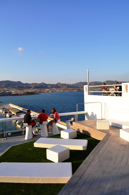 Cafetería El Faro opens new terrace in Puerto de Mazarrón