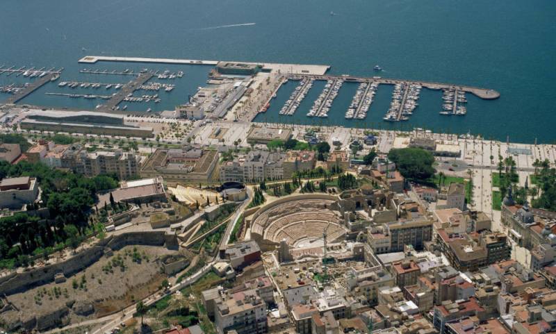 <span style='color:#780948'>ARCHIVED</span> - January and February weekend activities and tours for all the family at the Roman theatre museum in Cartagena