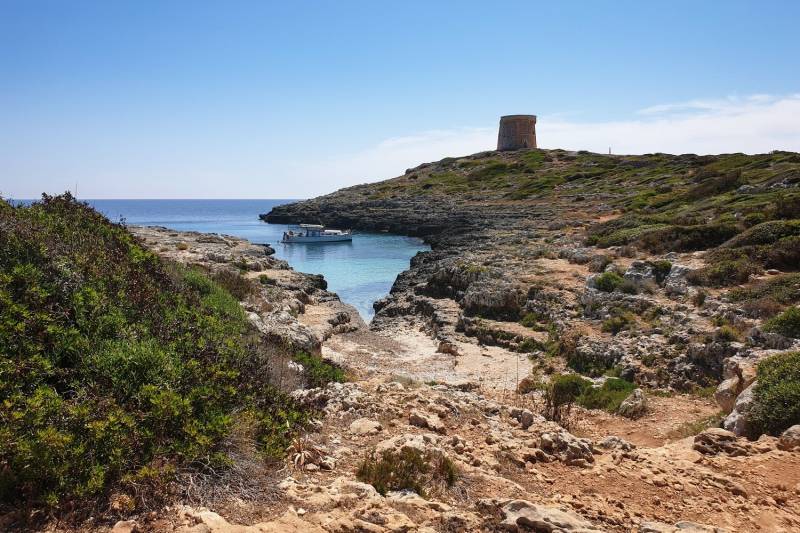 6 historical buildings the British built on Menorca