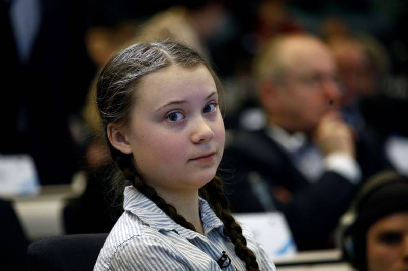 <span style='color:#780948'>ARCHIVED</span> - Activists in Spain call on Greta Thunberg to help get Sweden to pay for historical mining disaster