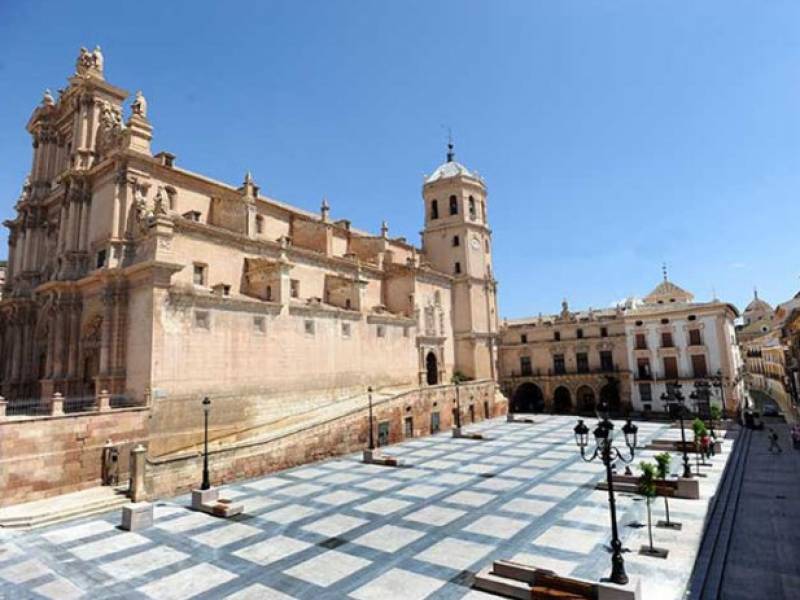 <span style='color:#780948'>ARCHIVED</span> - April 15 Free guided tour in Spanish of the historic city centre of Lorca