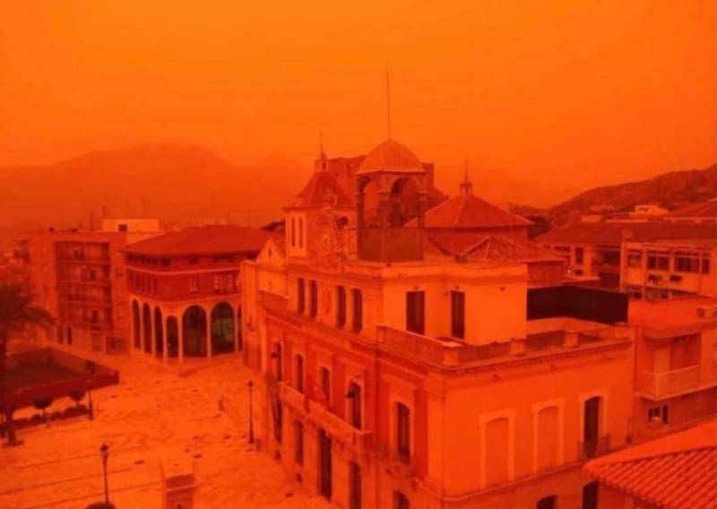<span style='color:#780948'>ARCHIVED</span> - Batten down the hatches as another wave of Saharan dust is set to cover Spain