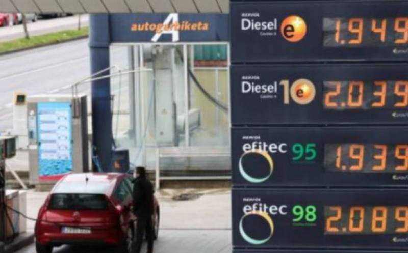 <span style='color:#780948'>ARCHIVED</span> - The price of diesel in Spain falls to lowest level in 12 months