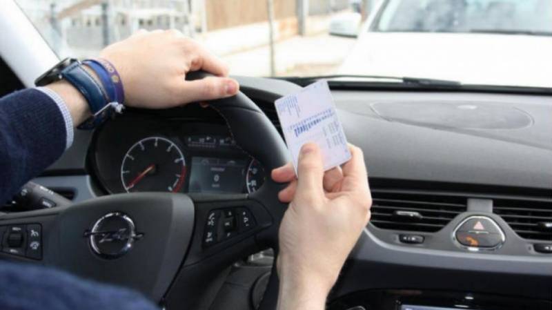 <span style='color:#780948'>ARCHIVED</span> - EU reveals plans to roll out a digital driving licence for all citizens