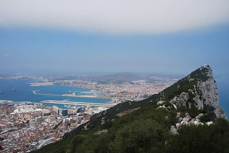 <span style='color:#780948'>ARCHIVED</span> - Gibraltar seeks new Governor through LinkedIn