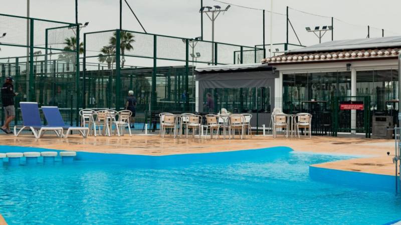 Take a dip in summer or winter with the Club MMGR heated swimming pool