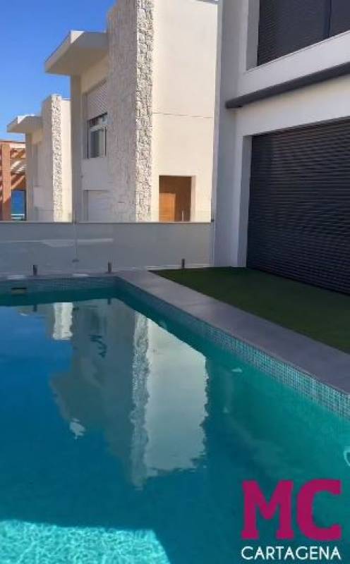 WATCH: Accusations fly over illegal luxury villas in Cabo de Palos