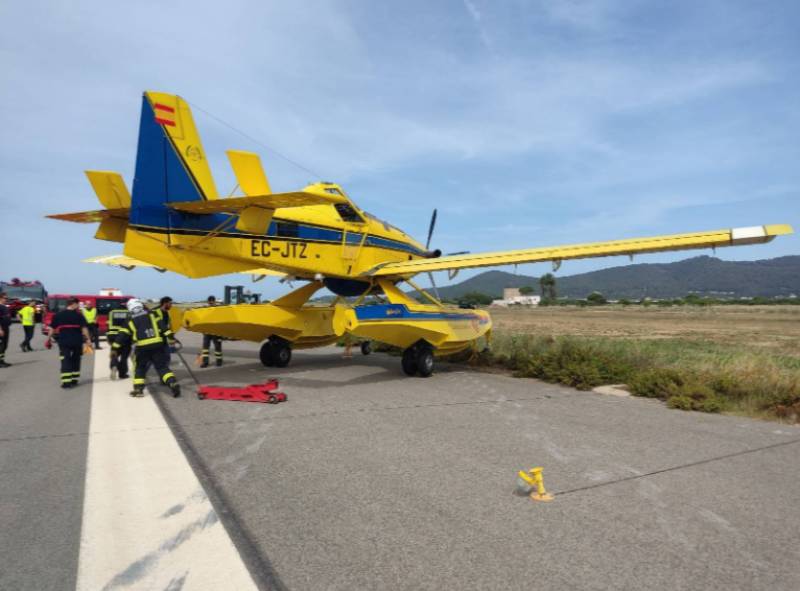 Ibiza plane accident leaves hundreds of British holidaymakers stranded