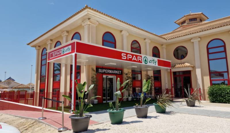 Spar opens new supermarket in Mazarron Country Club