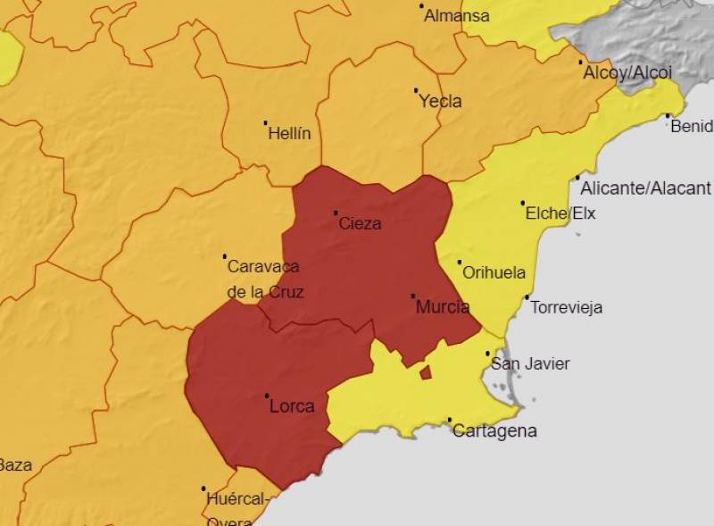 Saharan dust cloud and red heat warning in Murcia