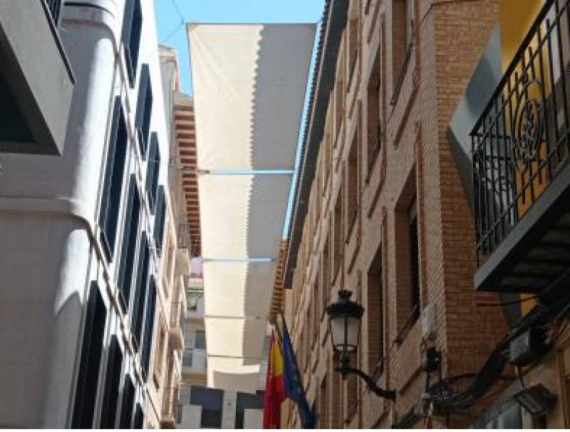 Street awnings installed in Murcia city centre to combat the heat