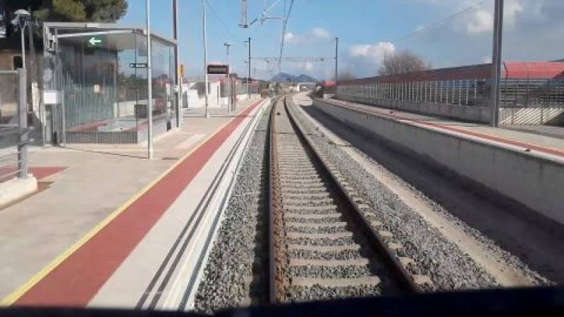 Murcia trains to Valencia and Barcelona will now take 25 minutes longer