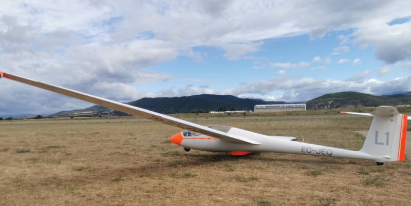 British pilot, 75, killed in glider crash in northern Spain