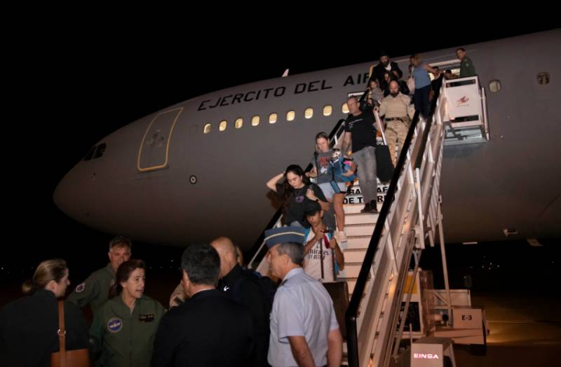 Stranded Spanish holidaymakers evacuated from Israel
