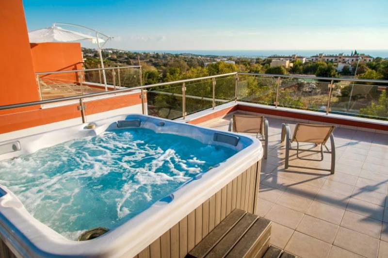 Hot tub care advice and tips for using your spa